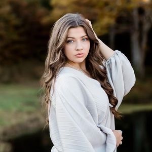 Meet your Posher, Mackenzie